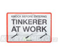 plechová cedule TINKERER, OXFORD (červená/šedá, rozměr 30 x 20 cm)